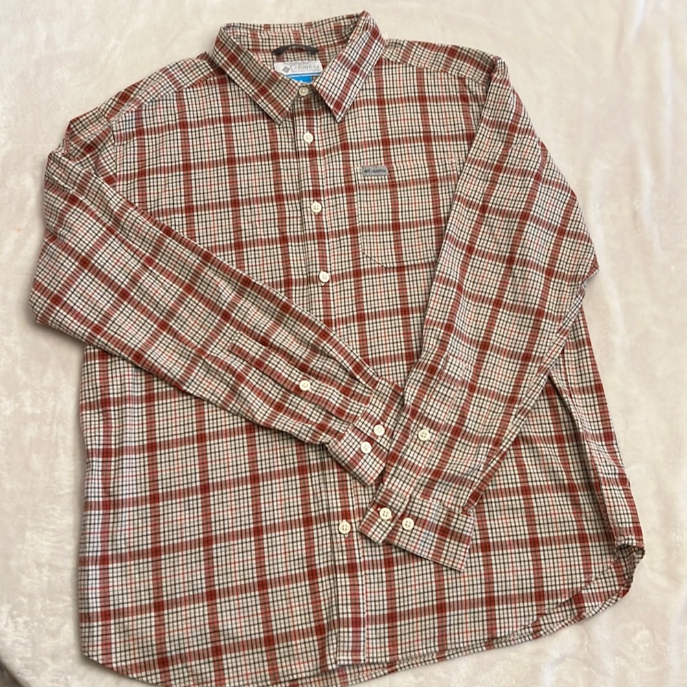 Columbia button down plaid shirt‎